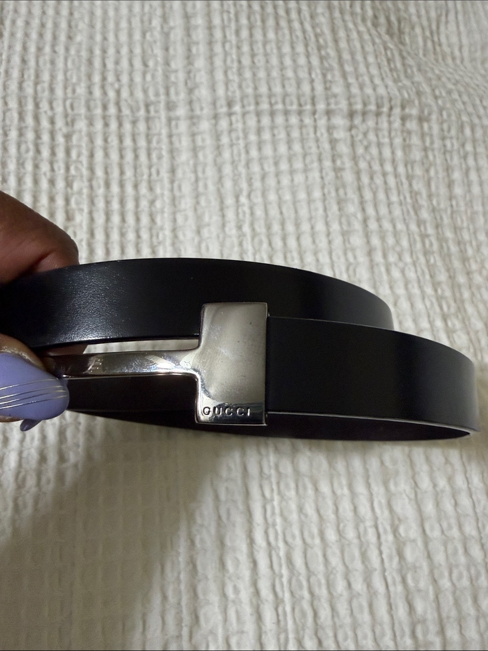 Gucci Black Leather Belt with Silver-Tone T-Bar Buckle ( final sale) - Picture 2 of 3